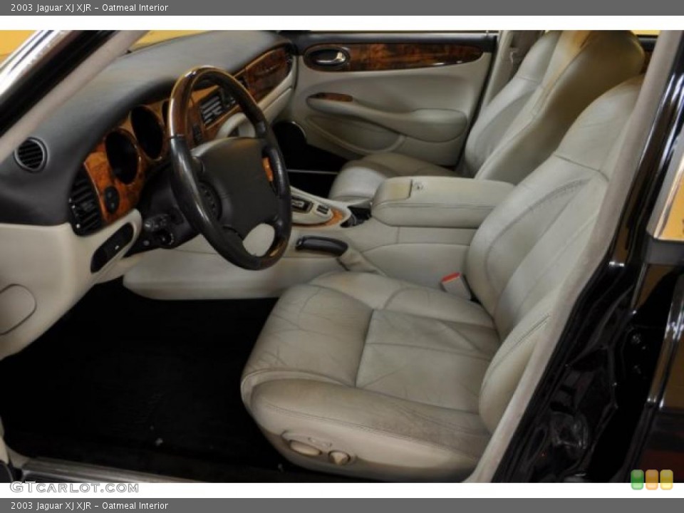 Oatmeal Interior Photo for the 2003 Jaguar XJ XJR #42409676