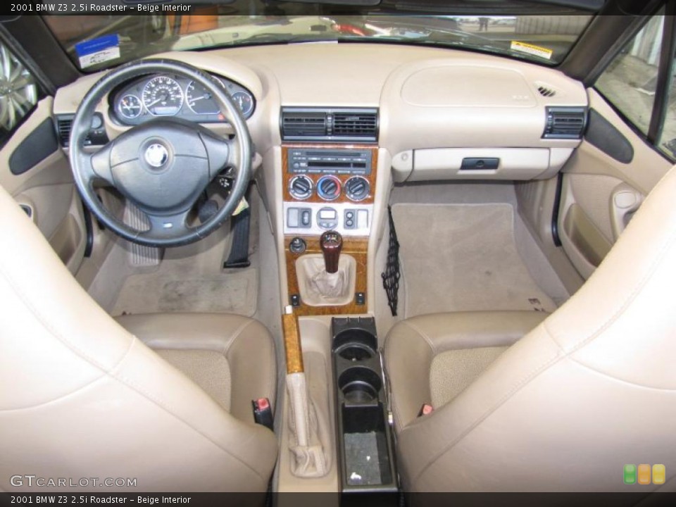 Beige Interior Dashboard for the 2001 BMW Z3 2.5i Roadster #42411252