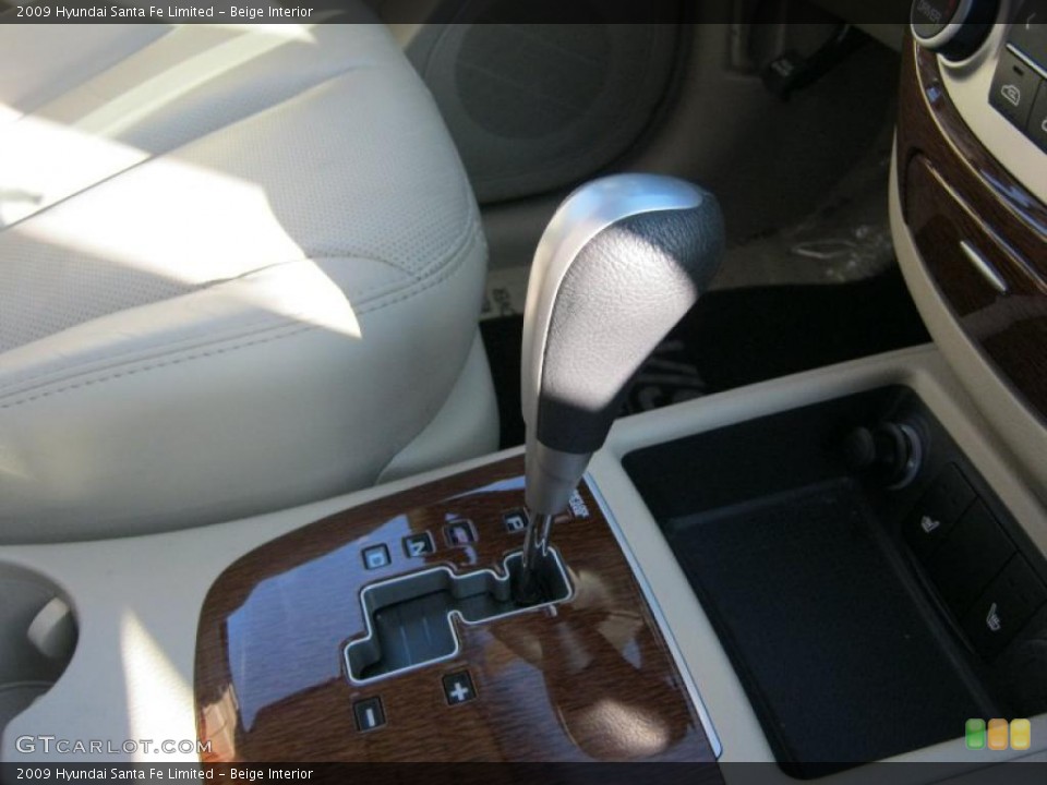 Beige Interior Transmission for the 2009 Hyundai Santa Fe Limited #42411260