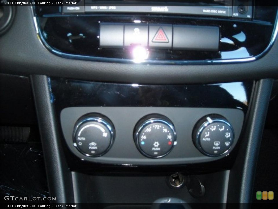 Black Interior Controls for the 2011 Chrysler 200 Touring #42411760