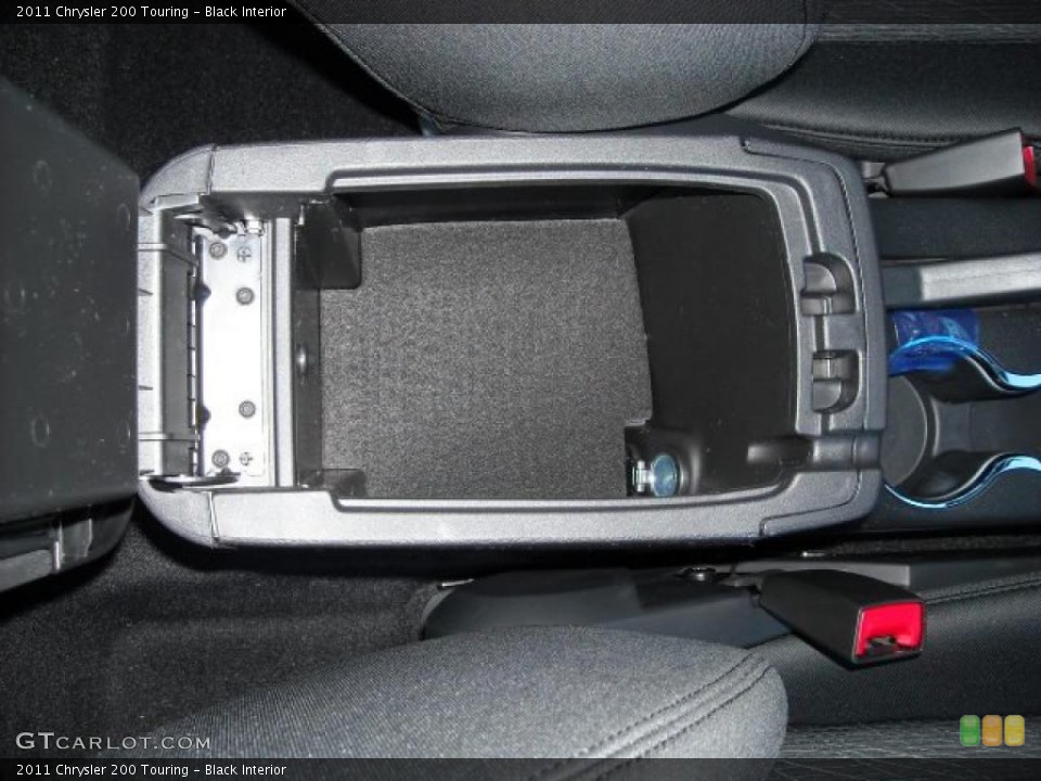 Black Interior Photo for the 2011 Chrysler 200 Touring #42411776