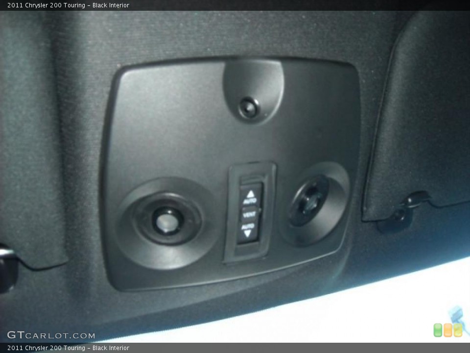 Black Interior Controls for the 2011 Chrysler 200 Touring #42411948