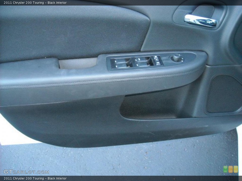 Black Interior Door Panel for the 2011 Chrysler 200 Touring #42411964