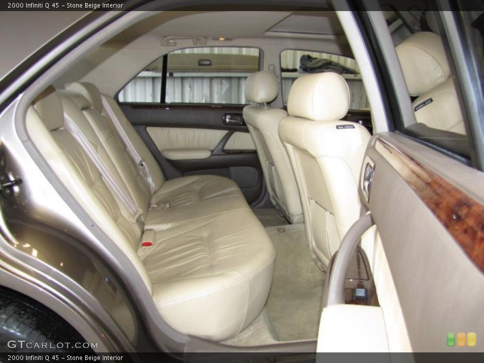 Stone Beige Interior Photo for the 2000 Infiniti Q 45 #42413396