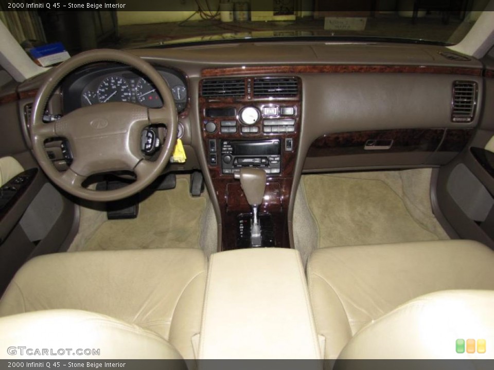 Stone Beige Interior Dashboard for the 2000 Infiniti Q 45 #42413444