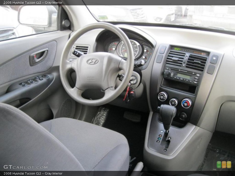 Gray Interior Dashboard for the 2008 Hyundai Tucson GLS #42413448