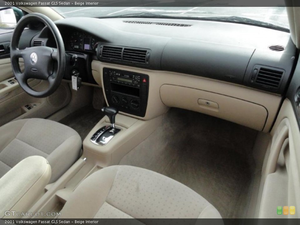 Beige Interior Photo for the 2001 Volkswagen Passat GLS Sedan #42413804