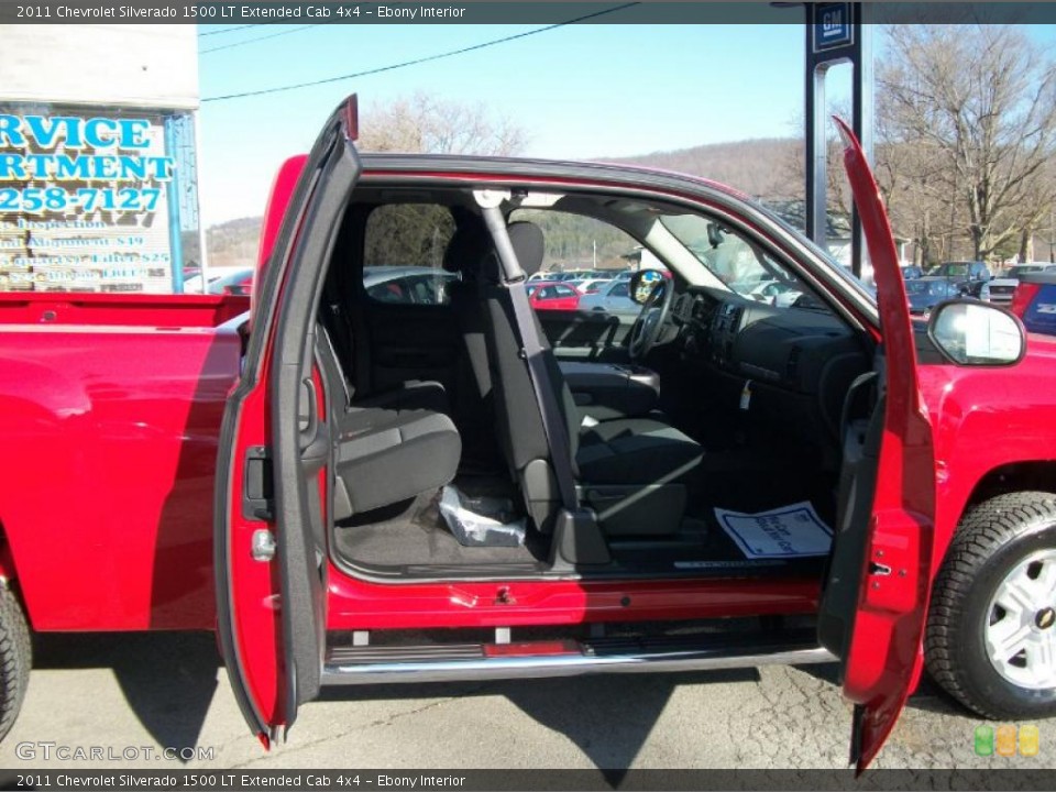 Ebony Interior Photo for the 2011 Chevrolet Silverado 1500 LT Extended Cab 4x4 #42417000