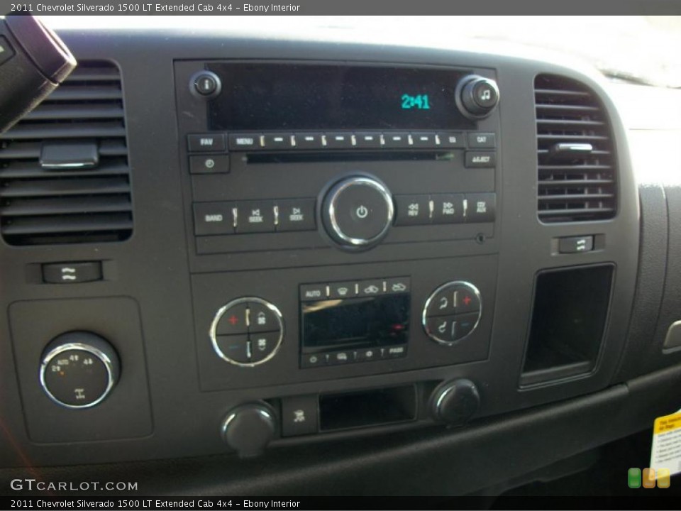 Ebony Interior Controls for the 2011 Chevrolet Silverado 1500 LT Extended Cab 4x4 #42417172