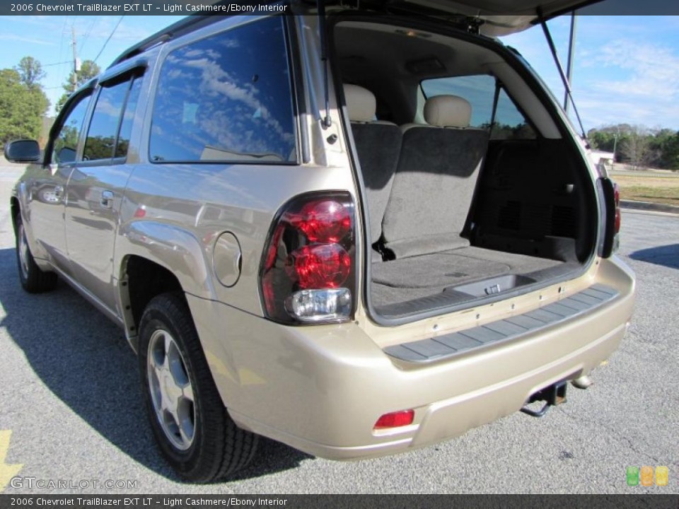 Light Cashmere/Ebony Interior Trunk for the 2006 Chevrolet TrailBlazer EXT LT #42420852