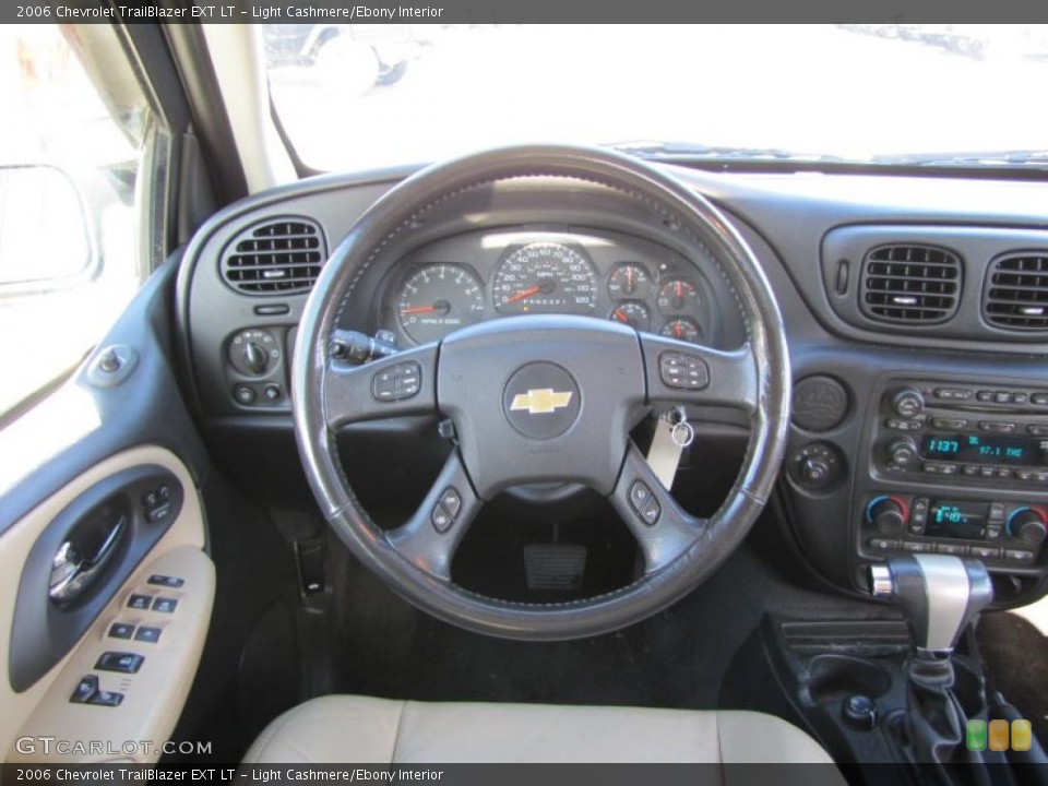 Light Cashmere/Ebony Interior Steering Wheel for the 2006 Chevrolet TrailBlazer EXT LT #42420928