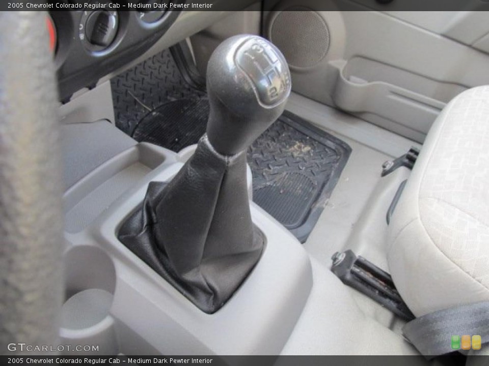 Medium Dark Pewter Interior Transmission for the 2005 Chevrolet Colorado Regular Cab #42427256