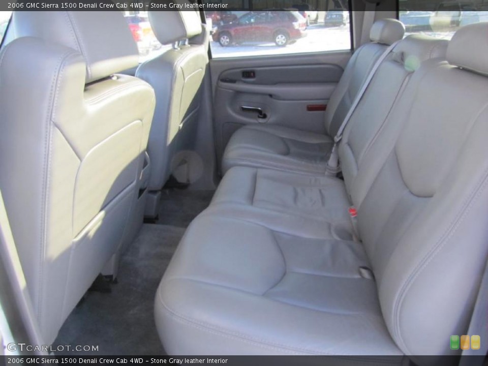 Stone Gray leather Interior Photo for the 2006 GMC Sierra 1500 Denali Crew Cab 4WD #42430112