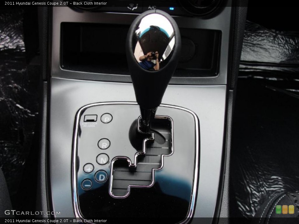Black Cloth Interior Transmission for the 2011 Hyundai Genesis Coupe 2.0T #42431244