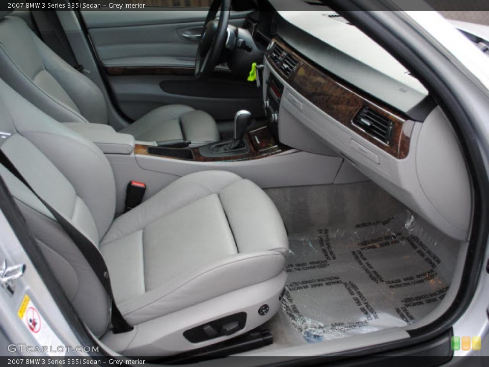 Grey Interior Photo for the 2007 BMW 3 Series 335i Sedan #42431372