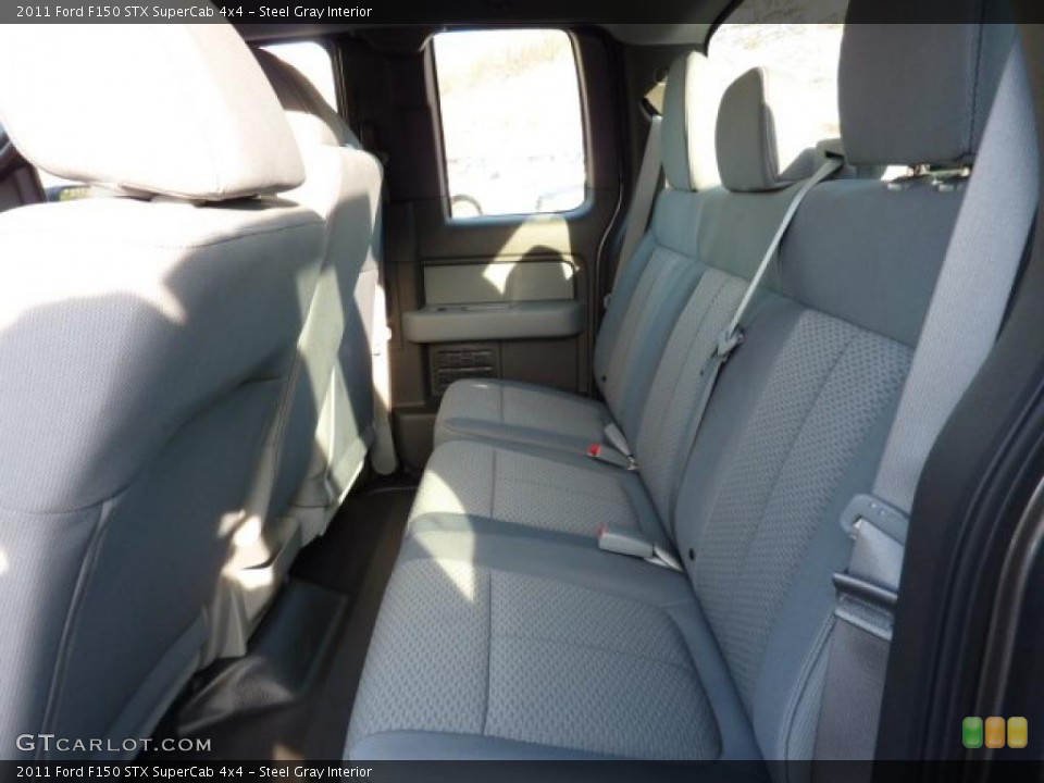 Steel Gray Interior Photo for the 2011 Ford F150 STX SuperCab 4x4 #42446187