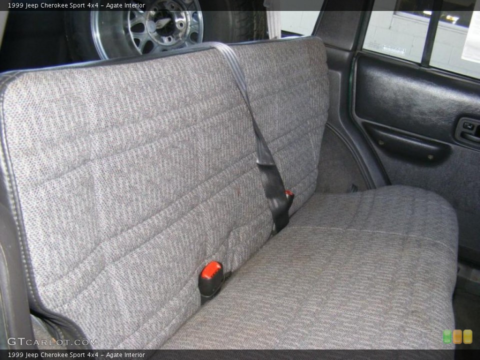 Agate Interior Photo for the 1999 Jeep Cherokee Sport 4x4 #42450115