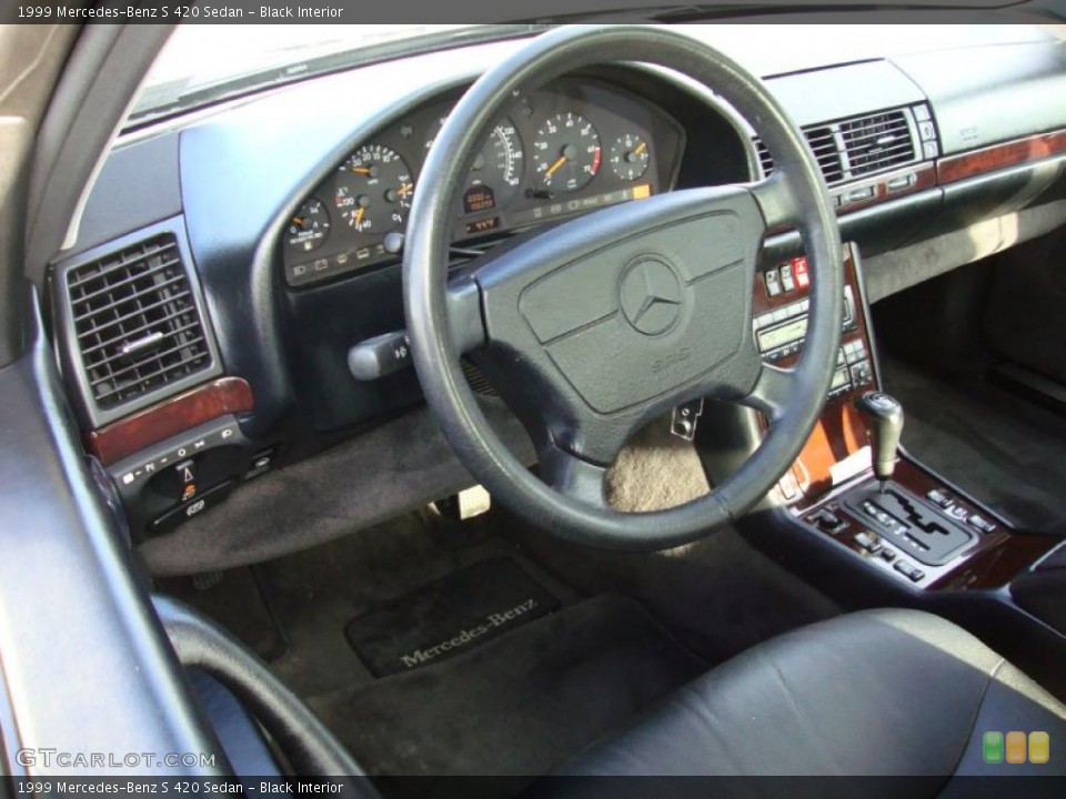 Black Interior Photo for the 1999 Mercedes-Benz S 420 Sedan #42455643