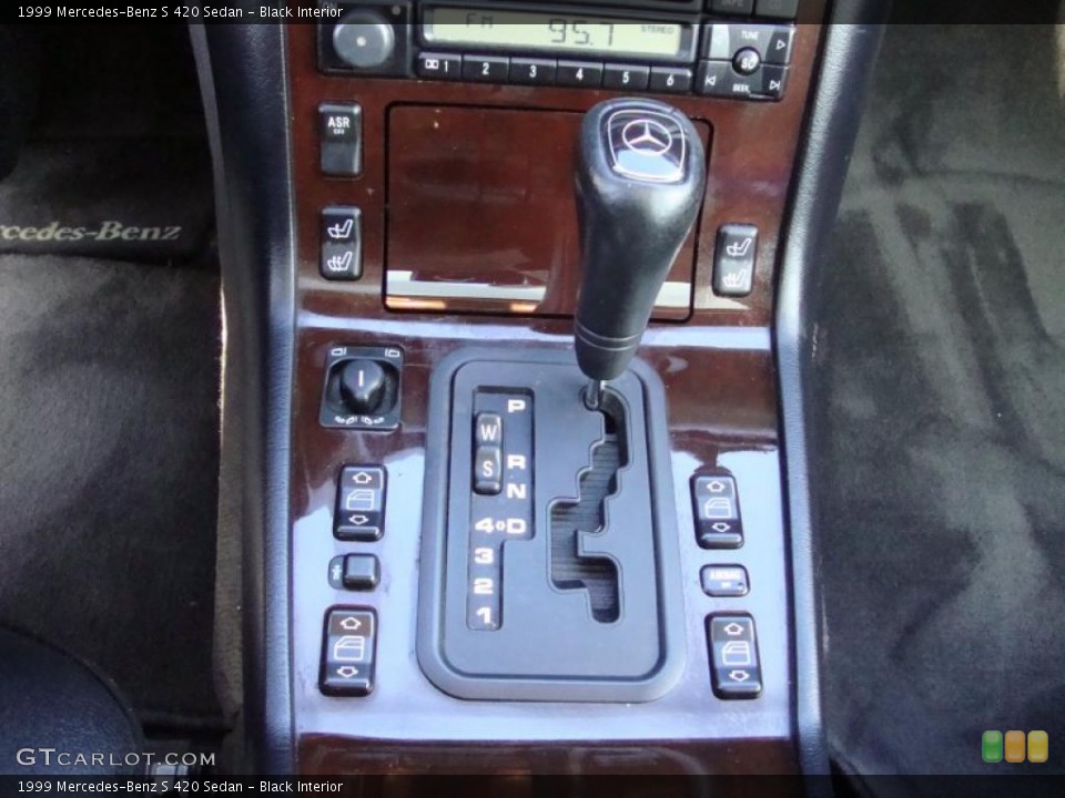 Black Interior Transmission for the 1999 Mercedes-Benz S 420 Sedan #42456163