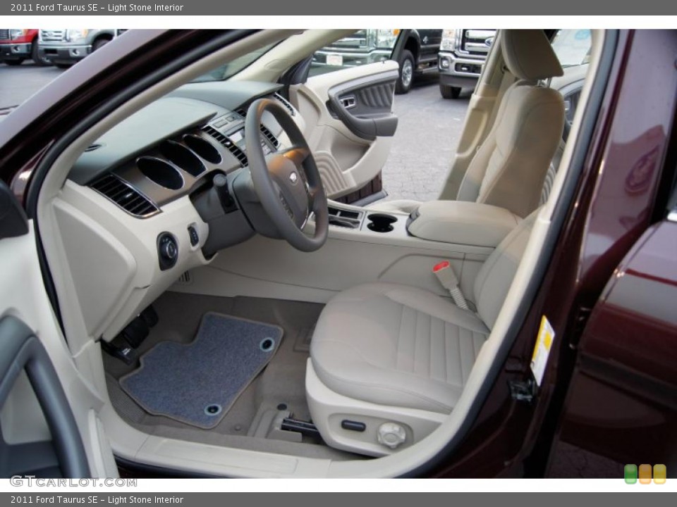 Light Stone Interior Photo for the 2011 Ford Taurus SE #42461687