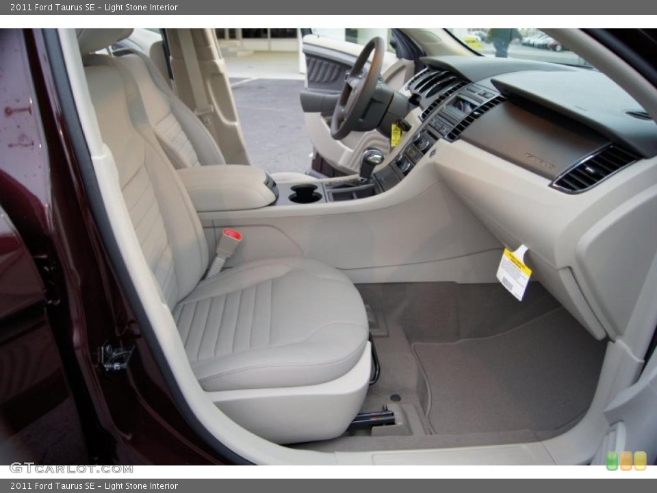 Light Stone Interior Photo for the 2011 Ford Taurus SE #42461767