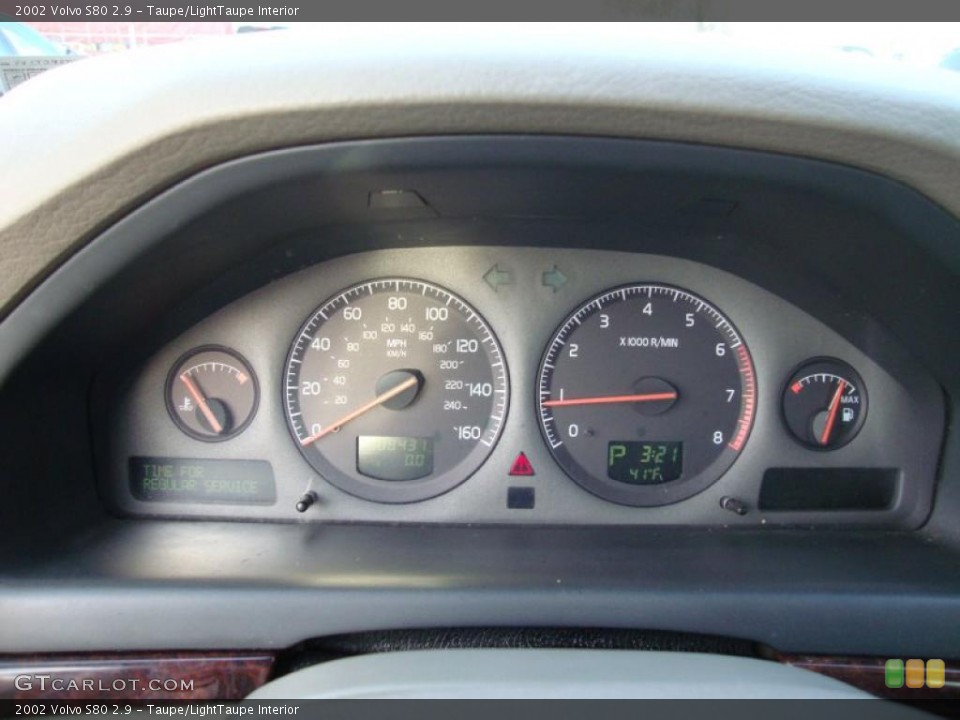Taupe/LightTaupe Interior Gauges for the 2002 Volvo S80 2.9 #42462019