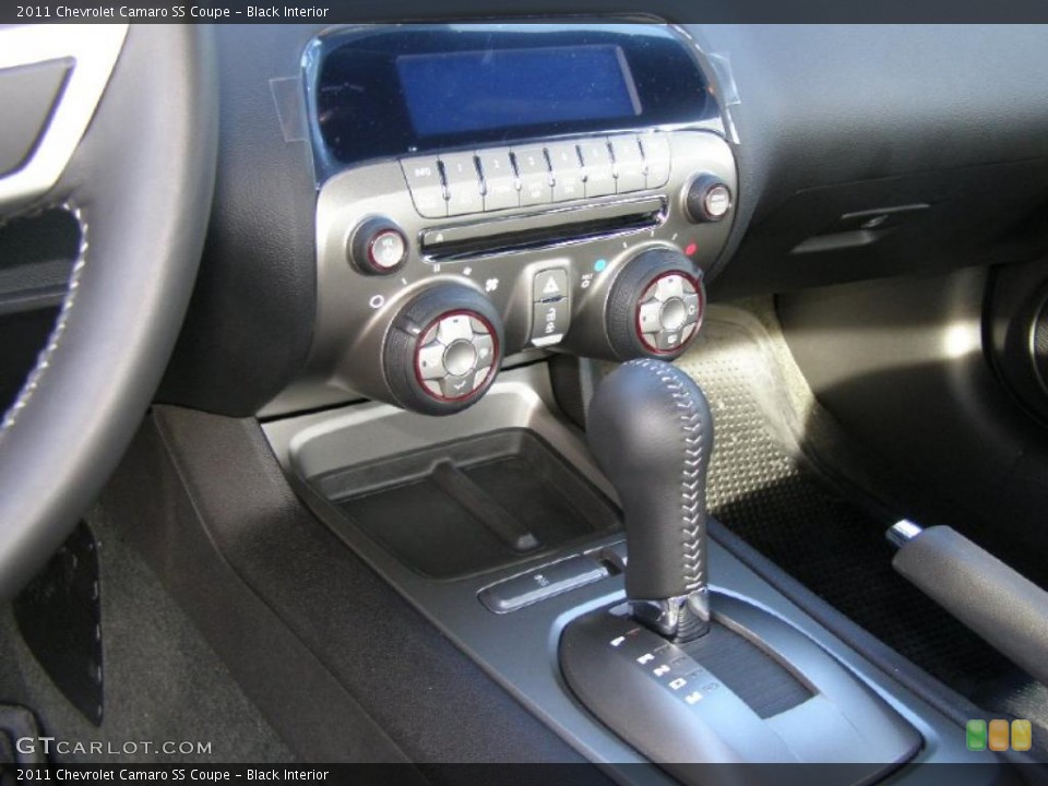 Black Interior Controls for the 2011 Chevrolet Camaro SS Coupe #42467707