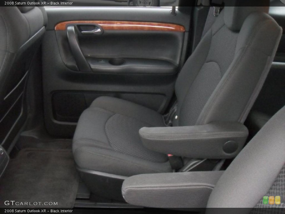 Black Interior Photo for the 2008 Saturn Outlook XR #42470140