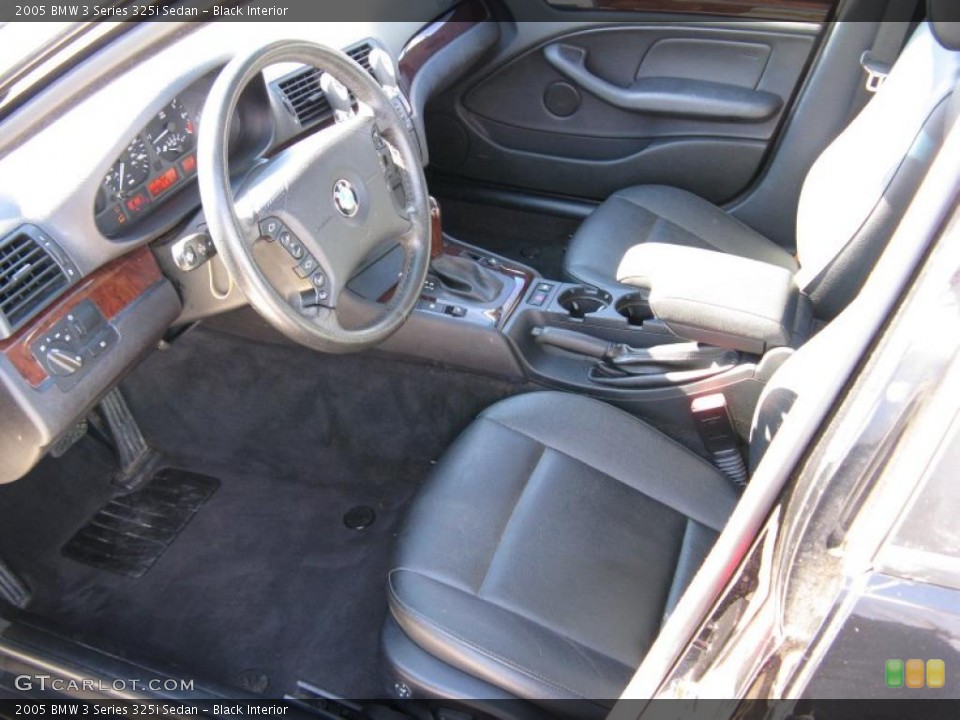 Black Interior Photo for the 2005 BMW 3 Series 325i Sedan #42470344