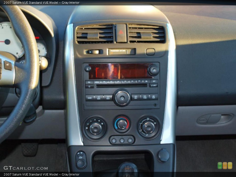 Gray Interior Controls for the 2007 Saturn VUE  #42470896