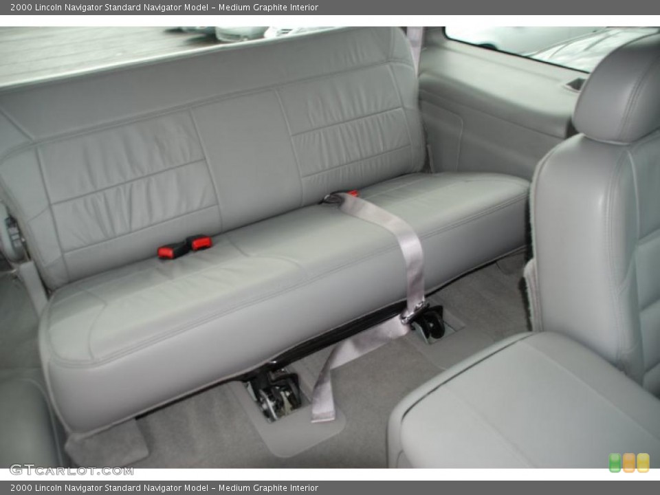Medium Graphite Interior Photo for the 2000 Lincoln Navigator  #42475340