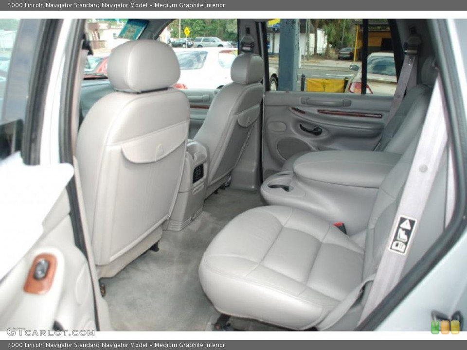 Medium Graphite 2000 Lincoln Navigator Interiors