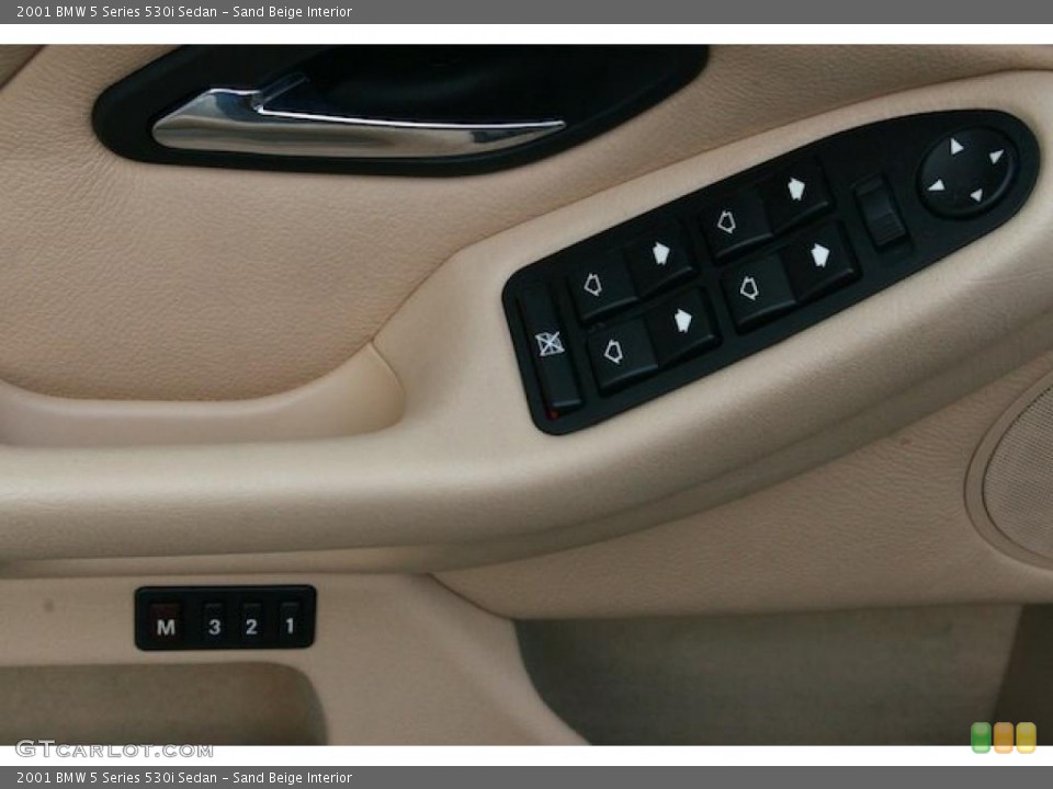 Sand Beige Interior Controls for the 2001 BMW 5 Series 530i Sedan #42478098