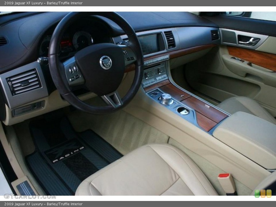 Barley/Truffle Interior Photo for the 2009 Jaguar XF Luxury #42481084