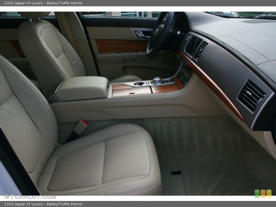 Barley/Truffle Interior Photo for the 2009 Jaguar XF Luxury #42481280