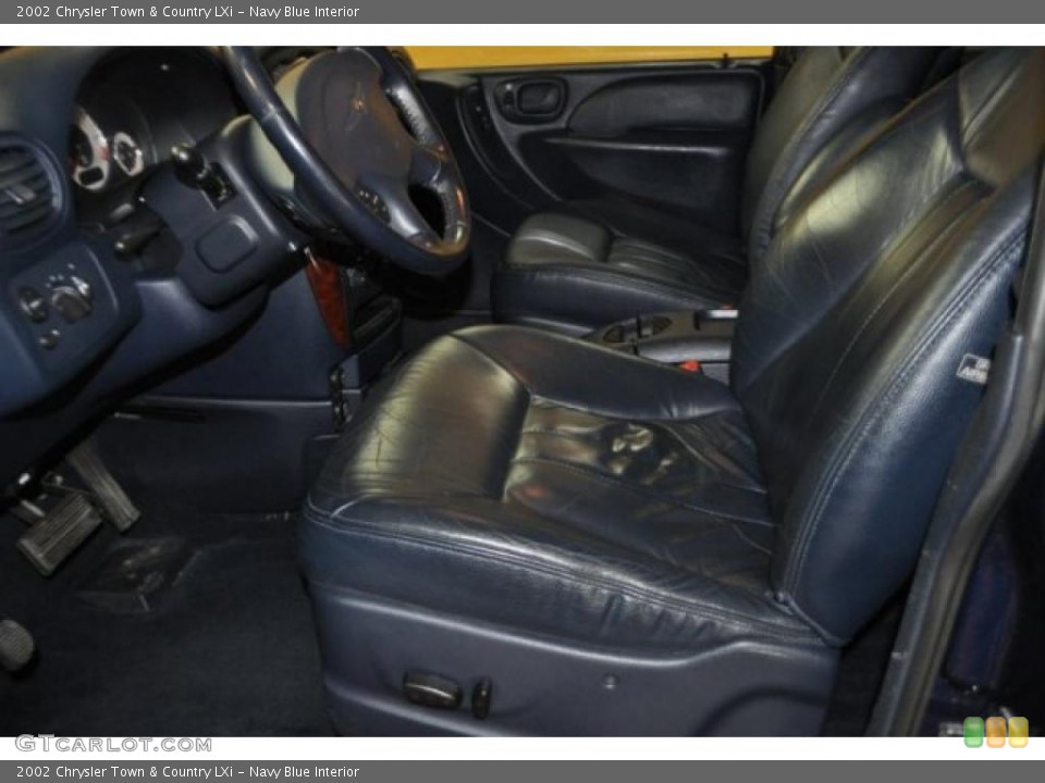 Navy Blue Interior Photo for the 2002 Chrysler Town & Country LXi #42496718