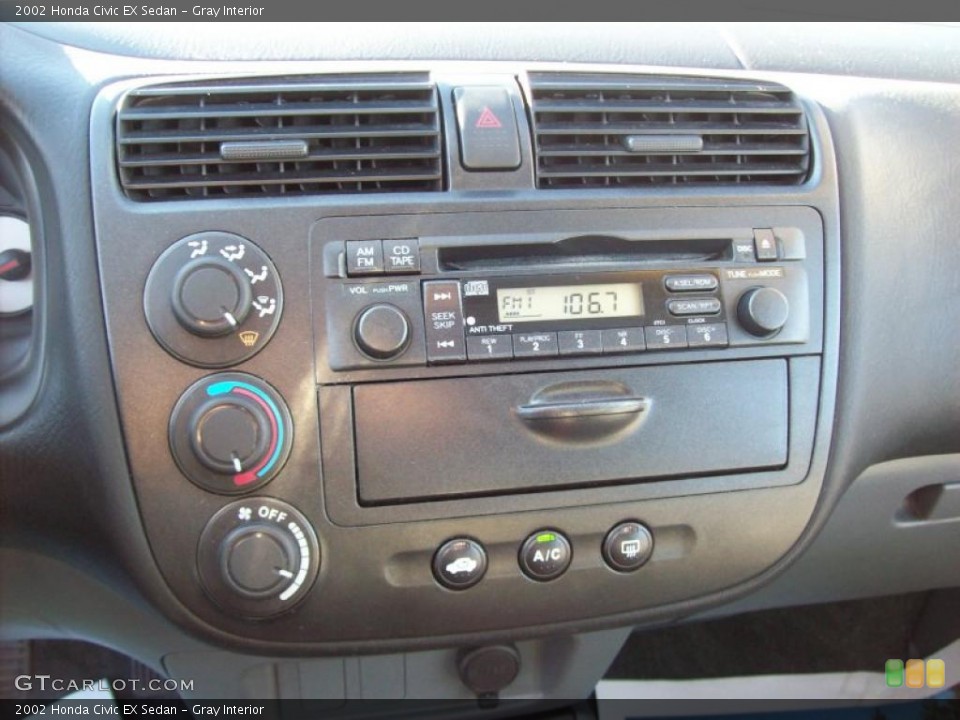 Gray Interior Controls for the 2002 Honda Civic EX Sedan #42501915