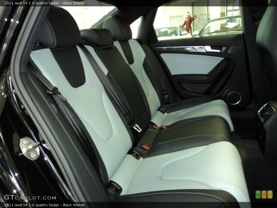 Black Interior Photo for the 2011 Audi S4 3.0 quattro Sedan #42511843