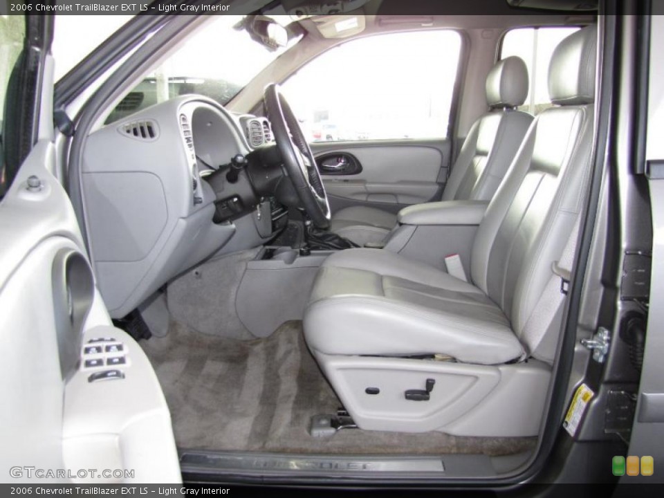 Light Gray Interior Photo for the 2006 Chevrolet TrailBlazer EXT LS #42514447