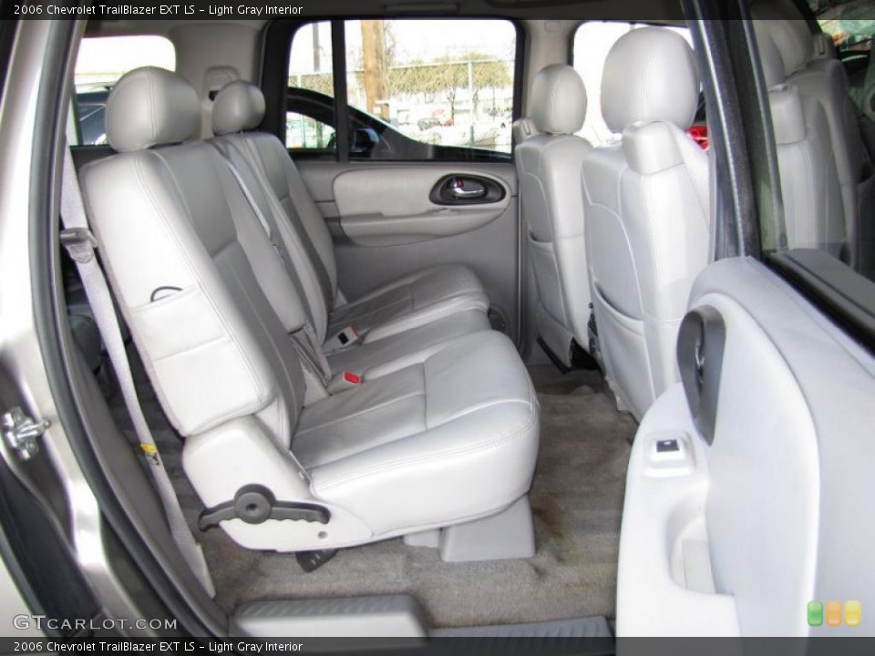 Light Gray Interior Photo for the 2006 Chevrolet TrailBlazer EXT LS #42514467