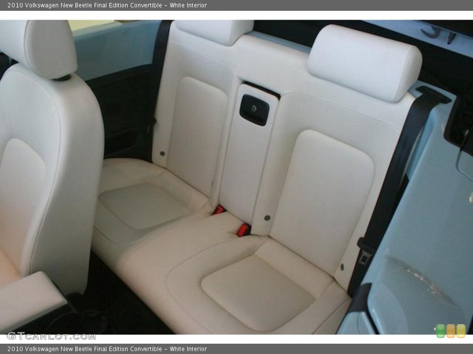 White Interior Photo for the 2010 Volkswagen New Beetle Final Edition Convertible #42514579