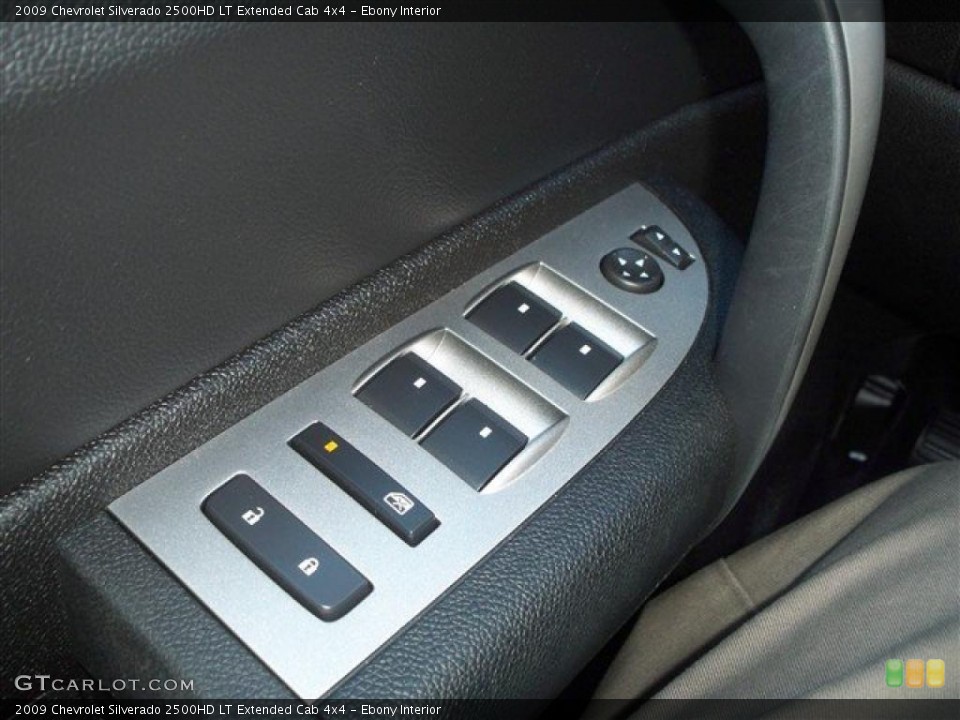 Ebony Interior Controls for the 2009 Chevrolet Silverado 2500HD LT Extended Cab 4x4 #42515376