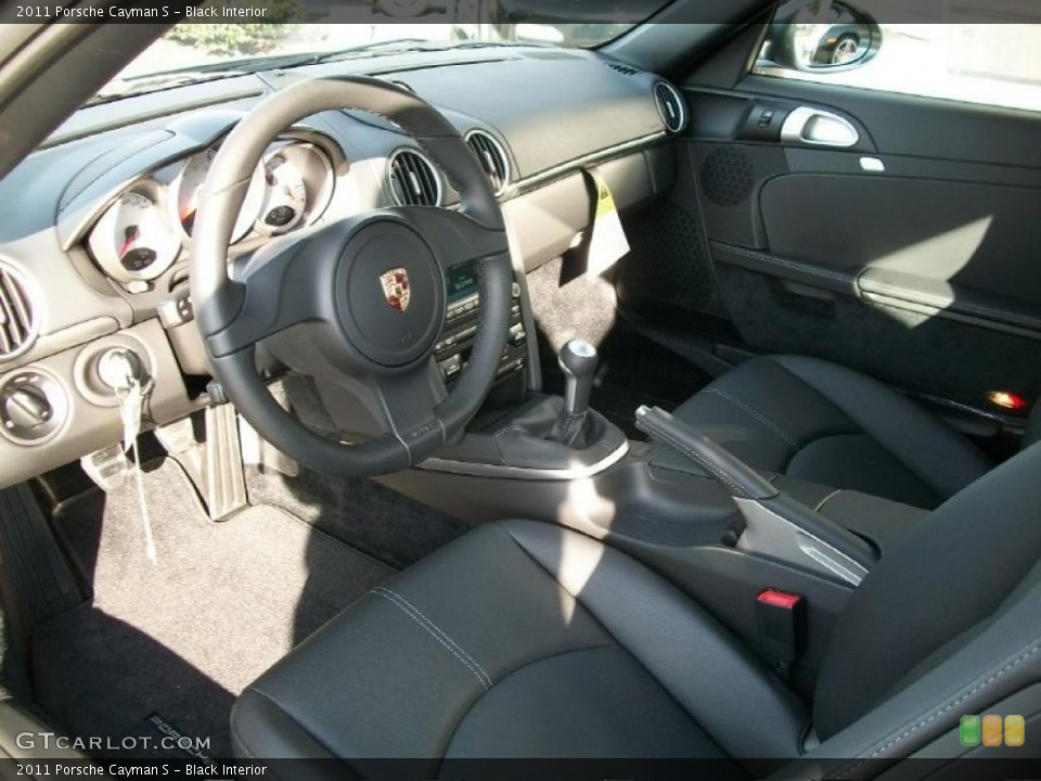 Black Interior Photo for the 2011 Porsche Cayman S #42524921