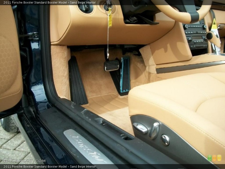 Sand Beige Interior Photo for the 2011 Porsche Boxster  #42528229