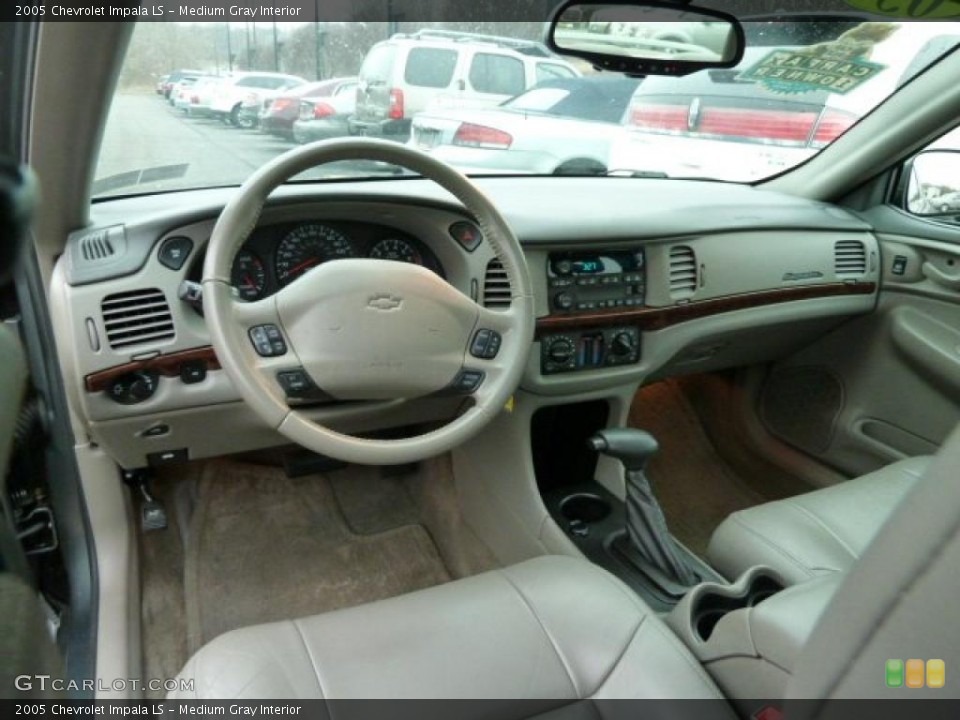 Medium Gray Interior Photo for the 2005 Chevrolet Impala LS #42537744