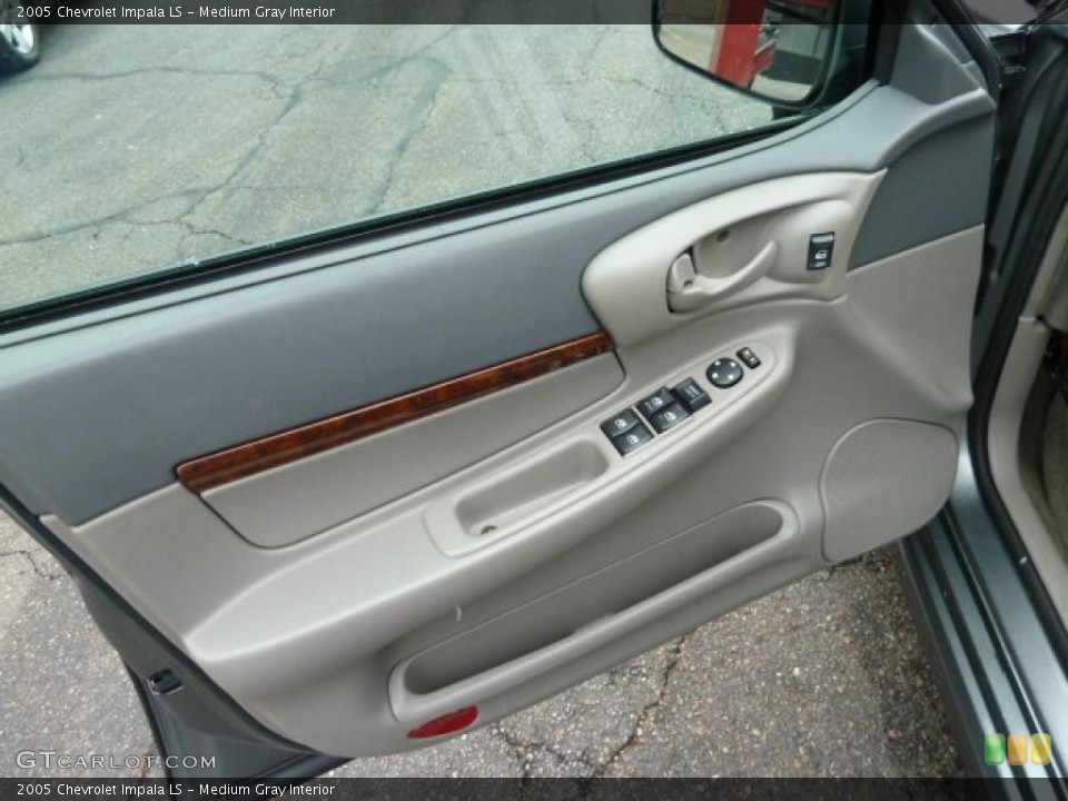 Medium Gray Interior Door Panel for the 2005 Chevrolet Impala LS #42537759