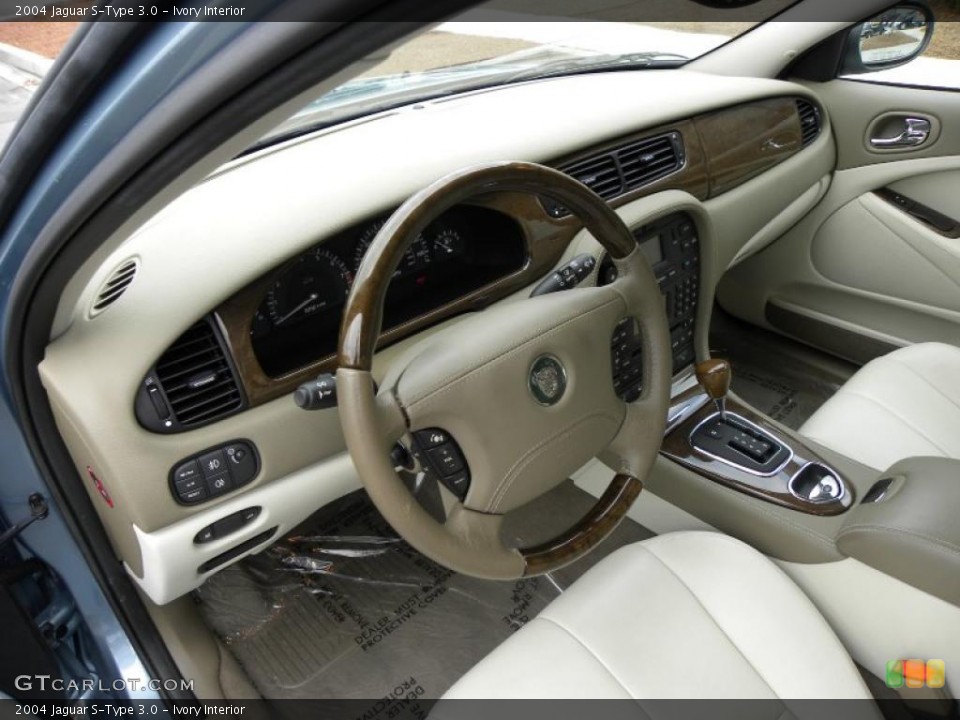 Ivory 2004 Jaguar S-Type Interiors