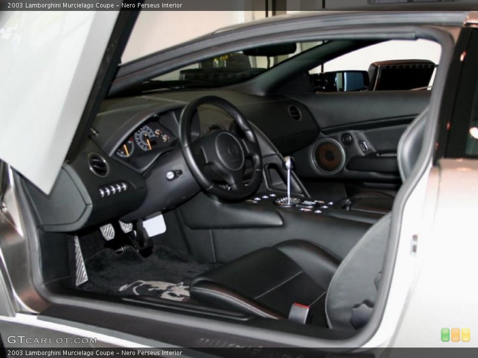 Nero Perseus Interior Photo for the 2003 Lamborghini Murcielago Coupe #42550533