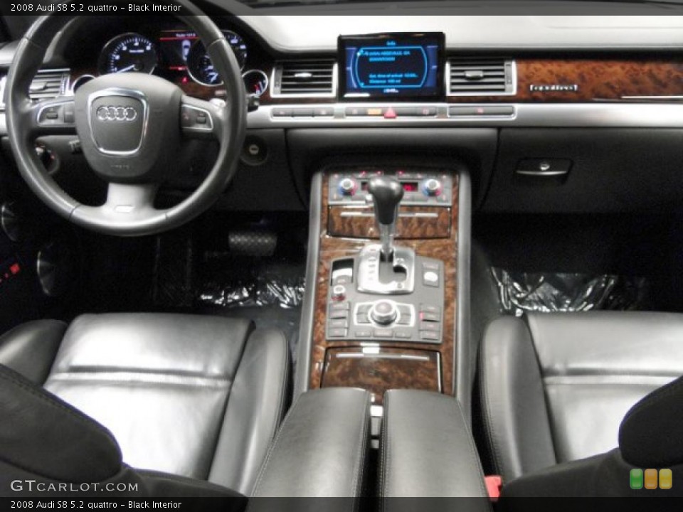Black Interior Dashboard for the 2008 Audi S8 5.2 quattro #42558085