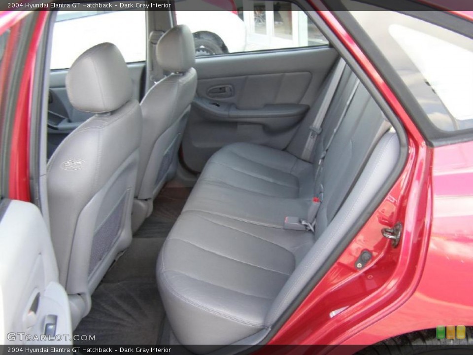 Dark Gray Interior Photo for the 2004 Hyundai Elantra GT Hatchback #42583134